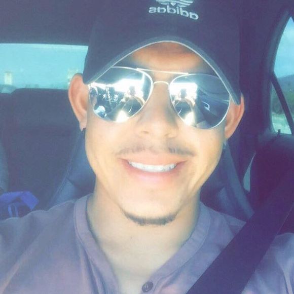 Meet your Posher, Sergio - Picture 1 of 1